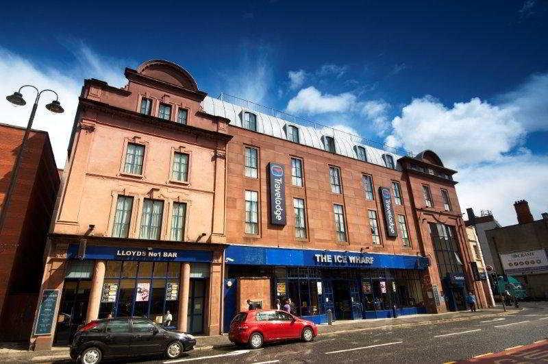 Travelodge Derry Exteriör bild