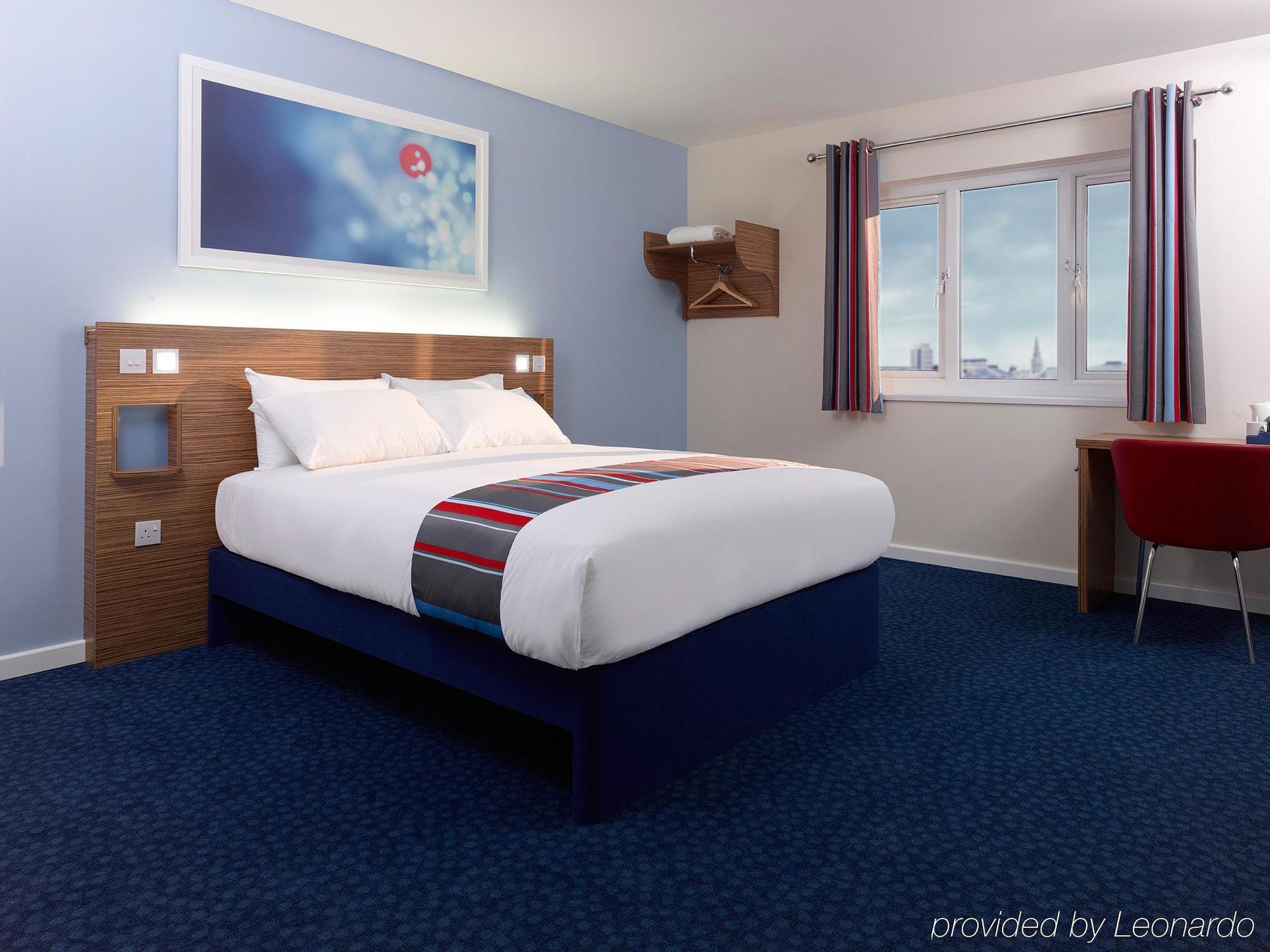 Travelodge Derry Exteriör bild
