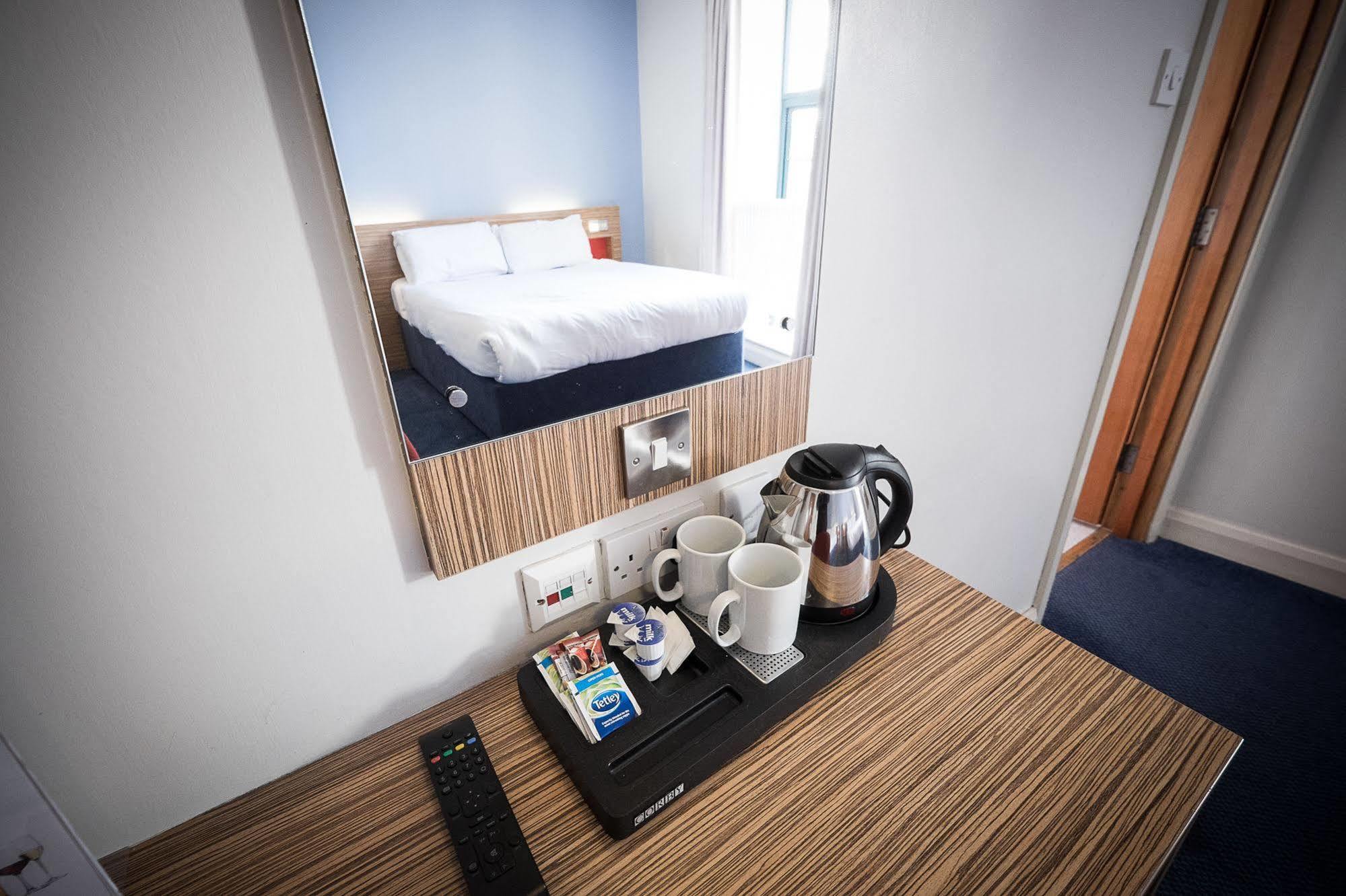 Travelodge Derry Exteriör bild